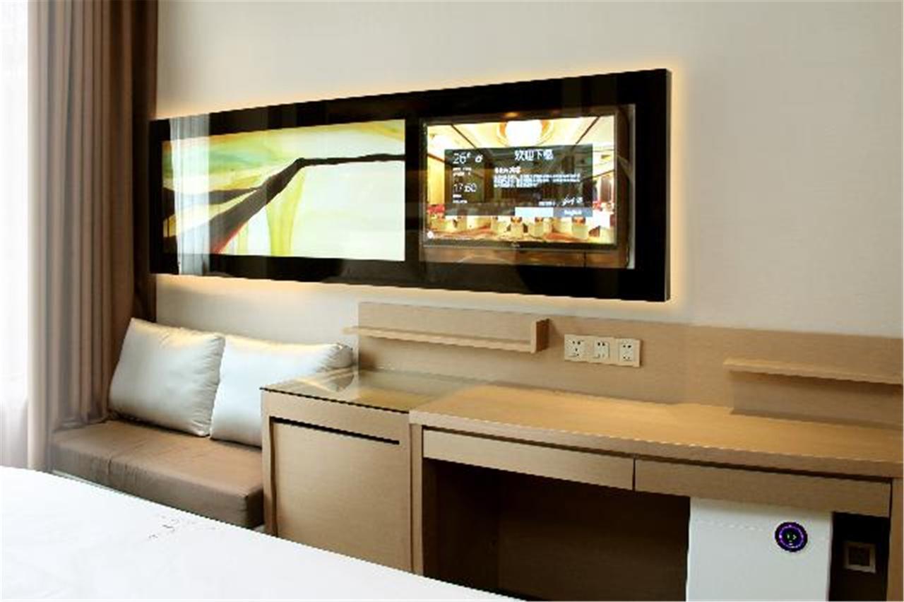 Lavande Hotel Baogang Avenue Guangbai Xinyi Branch Гуанчжоу Екстер'єр фото