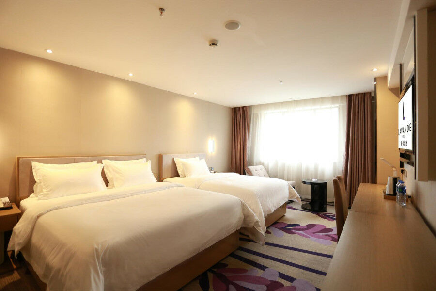 Lavande Hotel Baogang Avenue Guangbai Xinyi Branch Гуанчжоу Екстер'єр фото