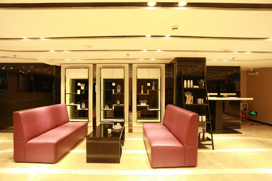 Lavande Hotel Baogang Avenue Guangbai Xinyi Branch Гуанчжоу Екстер'єр фото