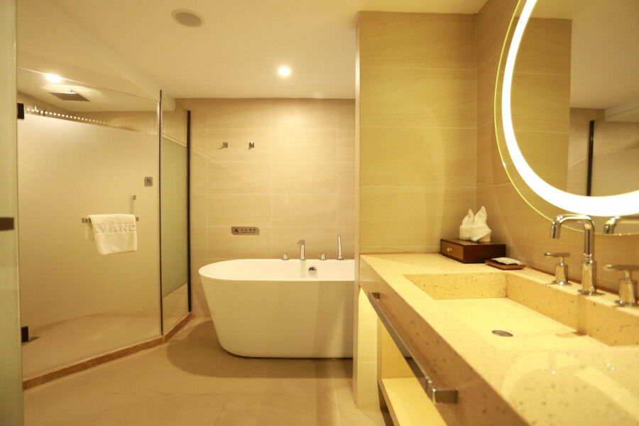 Lavande Hotel Baogang Avenue Guangbai Xinyi Branch Гуанчжоу Екстер'єр фото